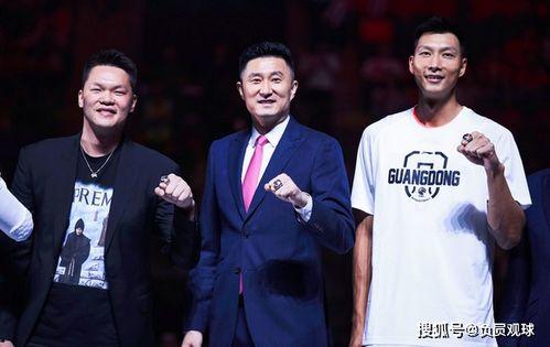 杨毅爆料杜峰视频播放,揭秘篮球赛场背后的故事  第3张